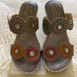 L'Artiste by Spring Step Taffy Sandal Sz 37 (US 6.5 -7)